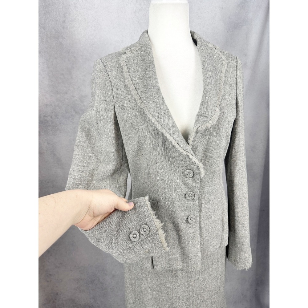 WHBM Light Gray Herringbone Wool Blend Fringe Skirt Suit Set Women's Size 6 Y2K - Picture 2 of 14